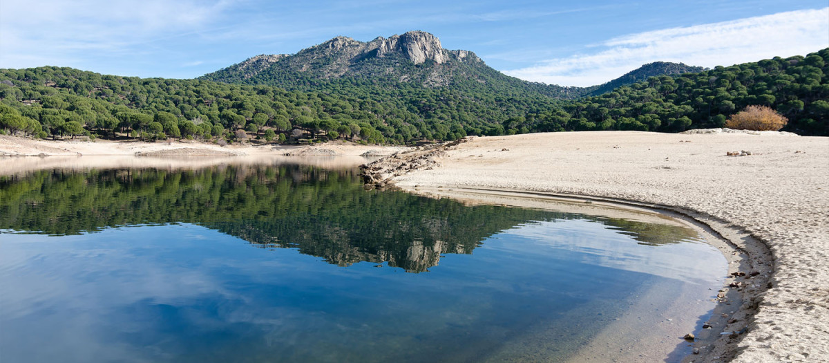 playa Virgen de la Nieva San Martín de Valdeiglesias Madrid