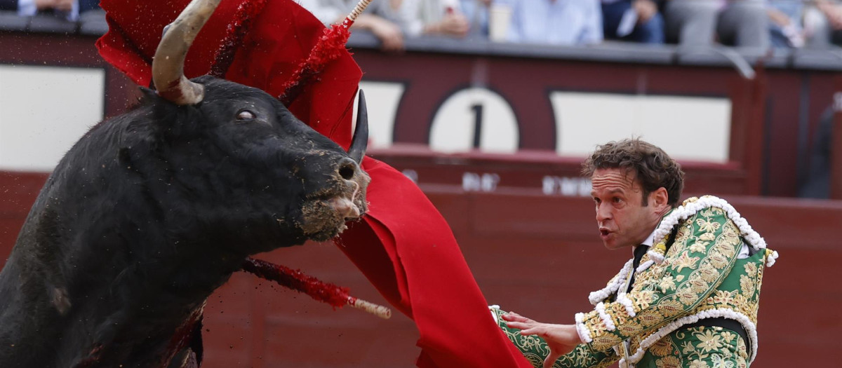 Antonio Ferrera no llegó a estar a gusto en toda la tarde venteña