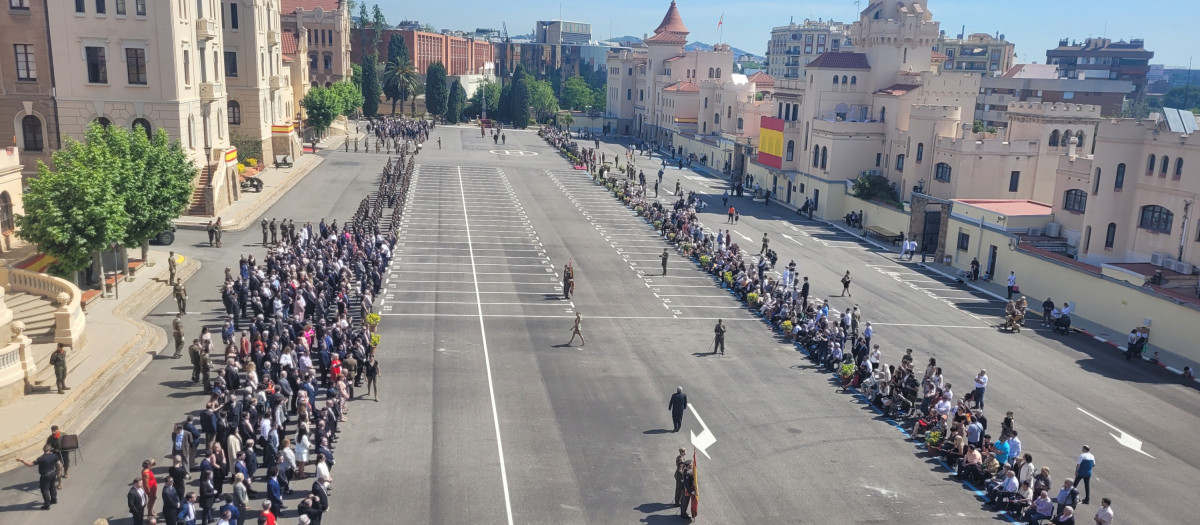 Más de 1.000 personas han acudido al cuartel de El Bruch