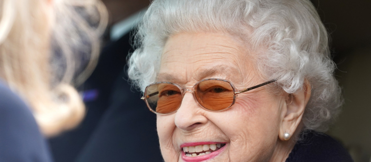 Queen Elizabeth II at the Royal Windsor HorseShow, Windsor. Picture date: Friday May 13, 2022. *** Local Caption *** .