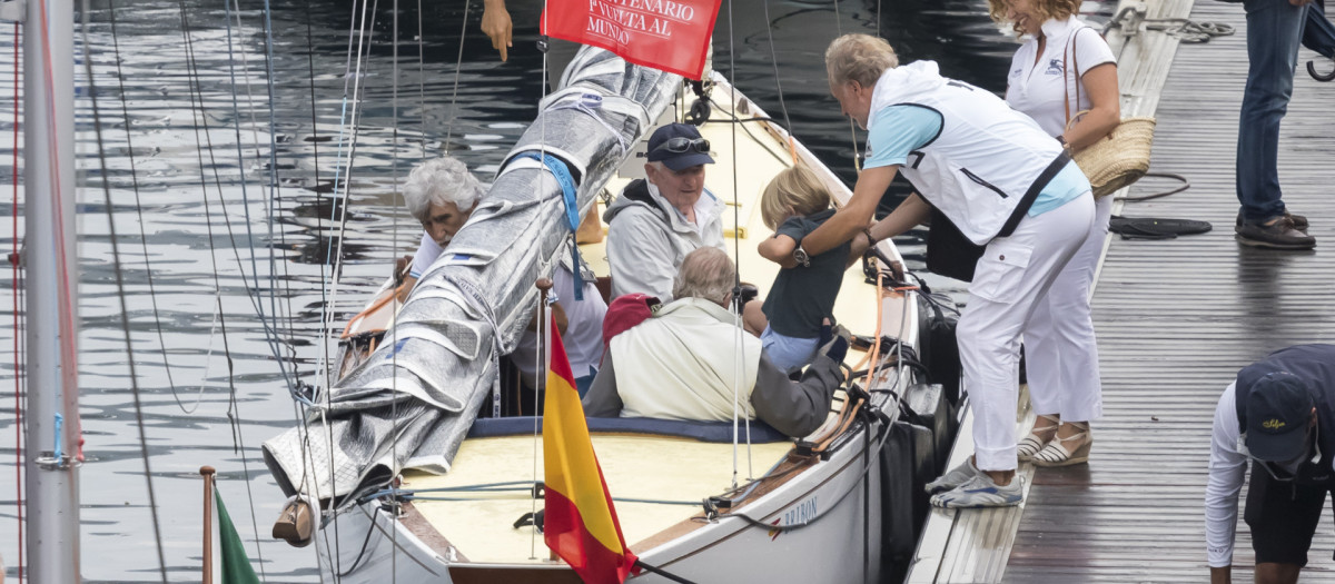 El Rey Juan Carlos, en el Bribón, en junio de 2020 en Sanxenxo (Pontevedra)