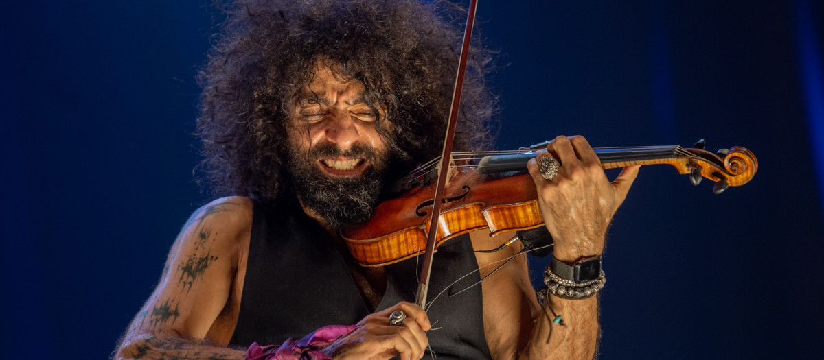 Musician Ara Malikian performing Royal Garage World Tour, Padua, 04 December 2019