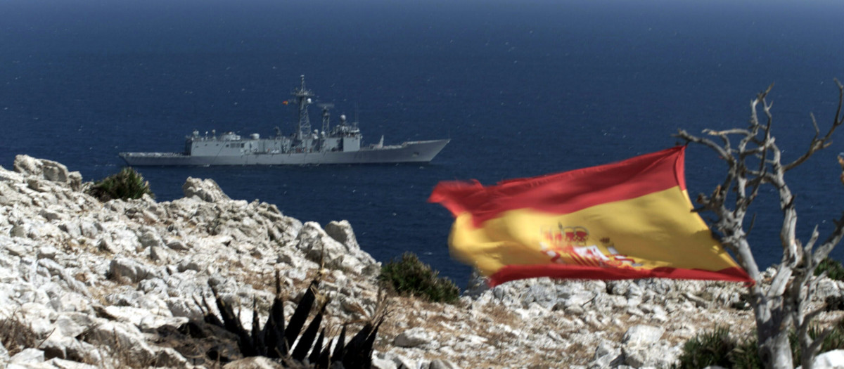 El 16 de julio de 2002 soldados marroquíes invadieron la isla española de Perejil
