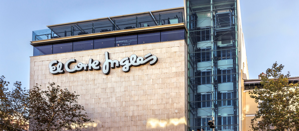 Fachada de El Corte Inglés de Serrano, 52