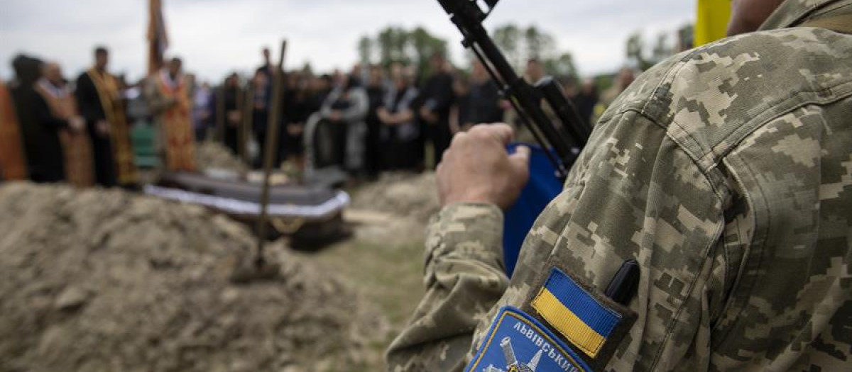 Severodonetsk, soldado, entierro en el Donbás