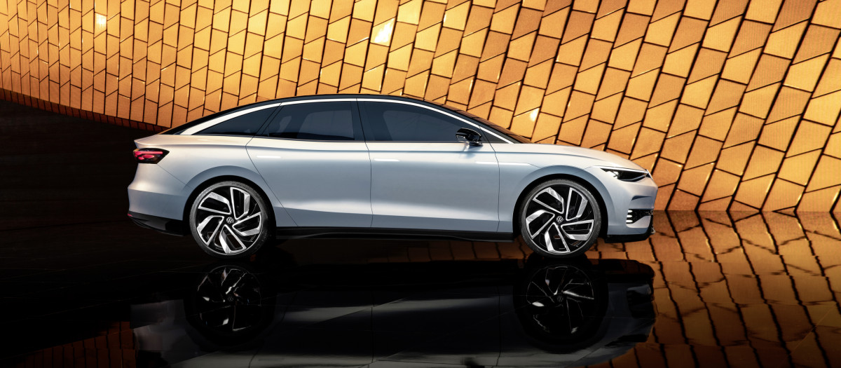 El Aero será una berlina tradicional algo mas pequeña que un VW Passat