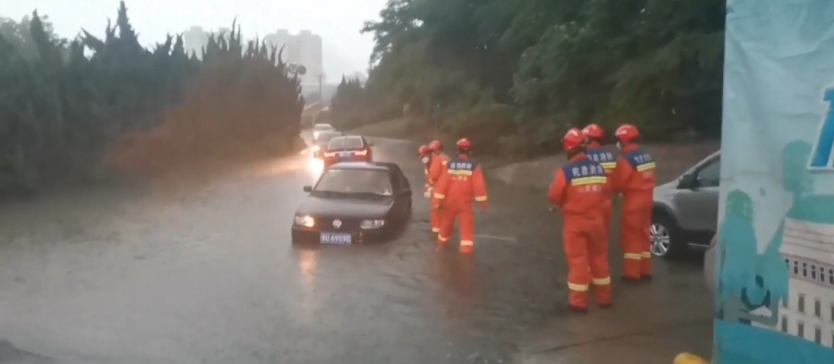 Las inundaciones dejan miles de afectados en el este y centro de China