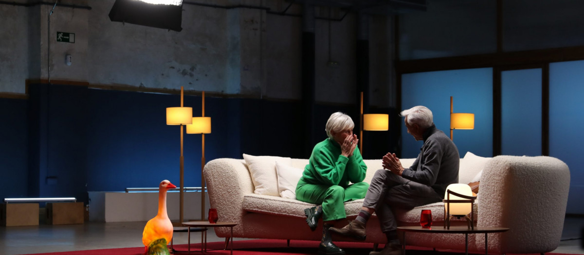 Mercedes Milá e Imanol Arias, durante una entrevista en 'Milá vs Milá'