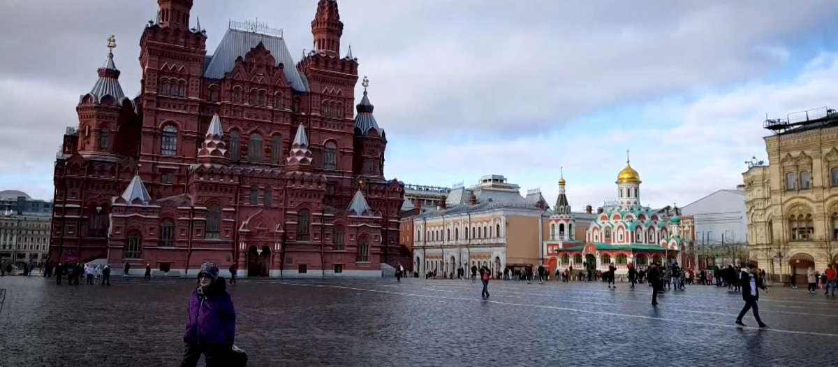 Imagen de una plaza en Rusia