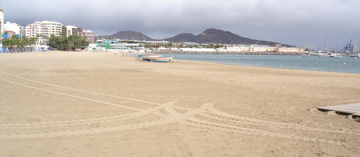 Playa de Las Alcaravaneras, en Gran Canaria, donde ha muerto ahogado un niño de 12 años