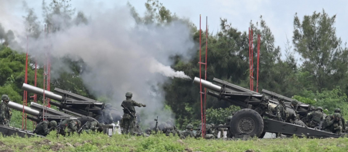 La artillería de Taiwán durante el simulacro de defensa