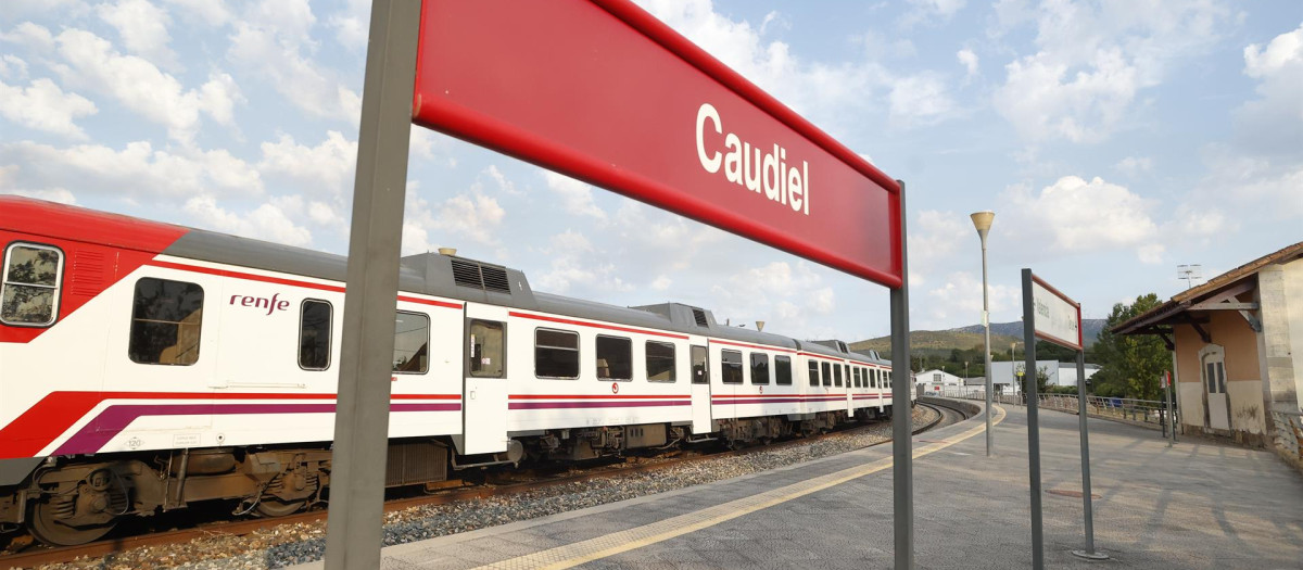 Estación de Caudiel, desde donde salió el tren atrapado por las llamas