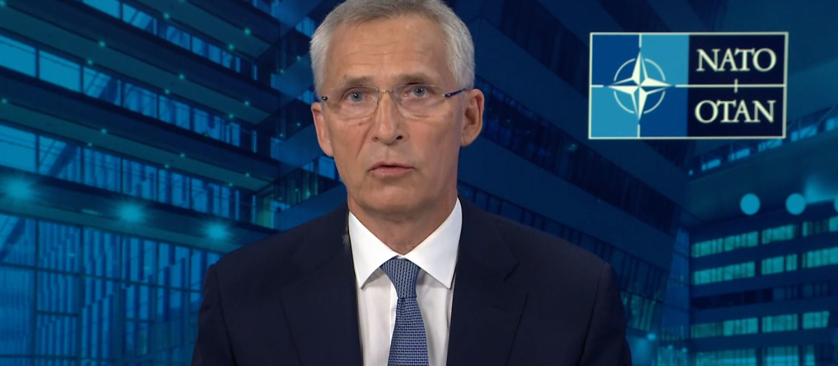 Stoltenberg prevé un invierno duro y una «guerra de desgaste» en Ucrania