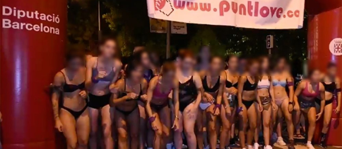 Fotograma de la prueba femenina celebrada en las fiestas de Mollet del Vallés, en Cataluña.