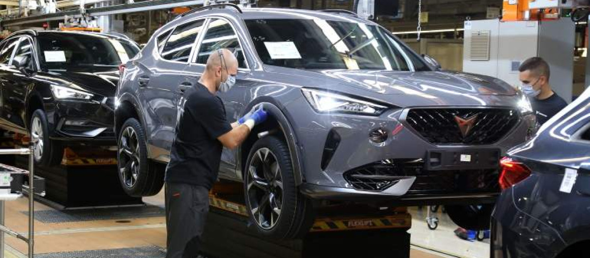 Seat y Cupra anuncian un nuevo ERTE y paros en Martorell por falta de semiconductores