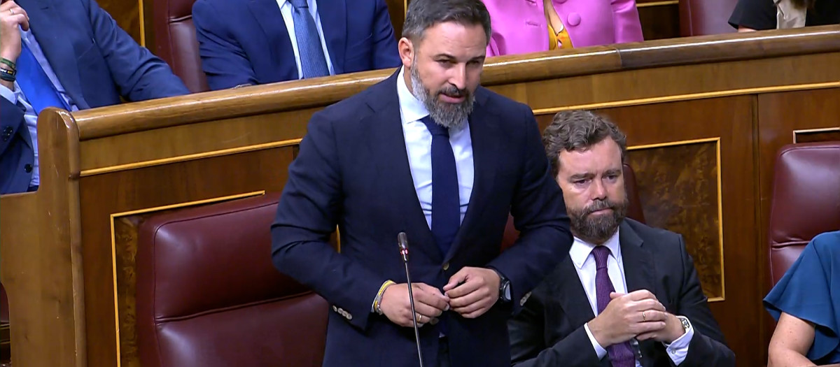 «Bueno, muy bien, ¿no?», la respuesta irónica de Santiago Abascal a Sánchez