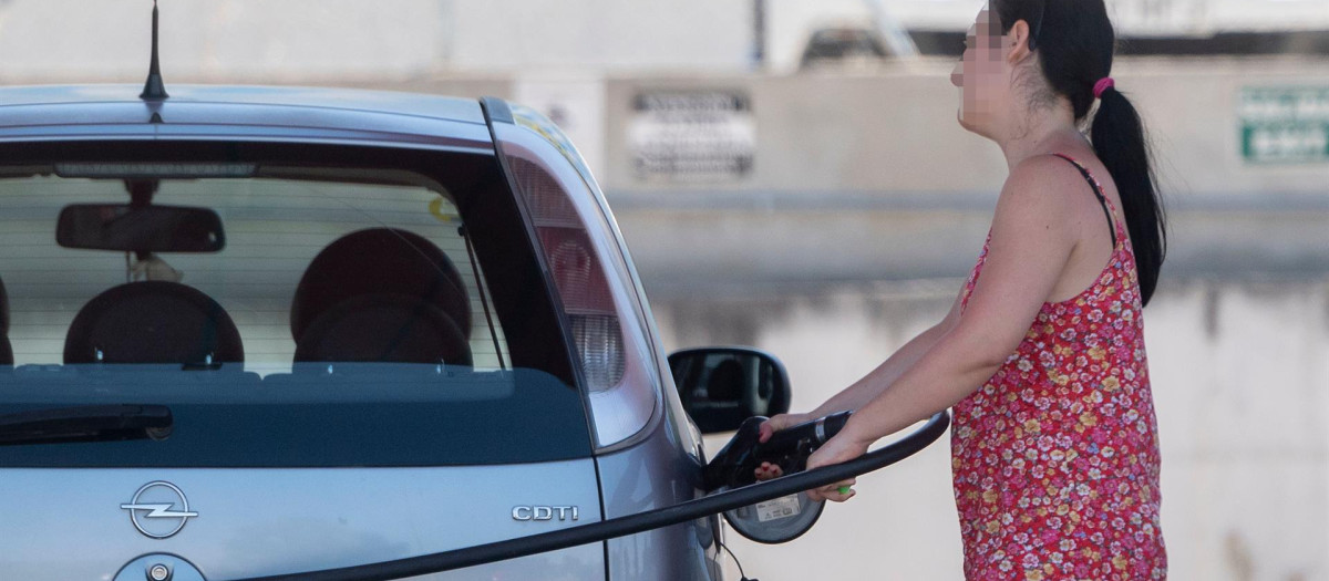 Las principales prohibiciones tienen que ver con el coche y con el uso del móvil