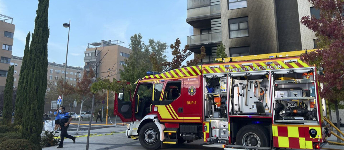 Un niño de 5 años ha fallecido en una explosión registrada en la tarde de este jueves en un local comercial de Alcorcón