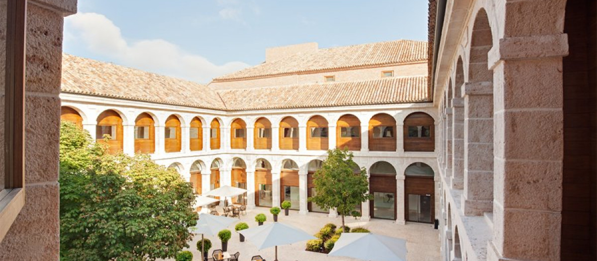 Claustro del Parador de Alcalá de Henares