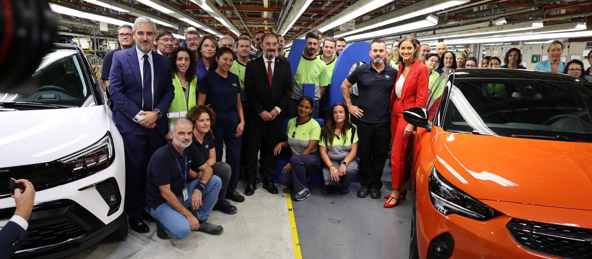 La ministra en persona ha anunciado la fabricación de un nuevo coche