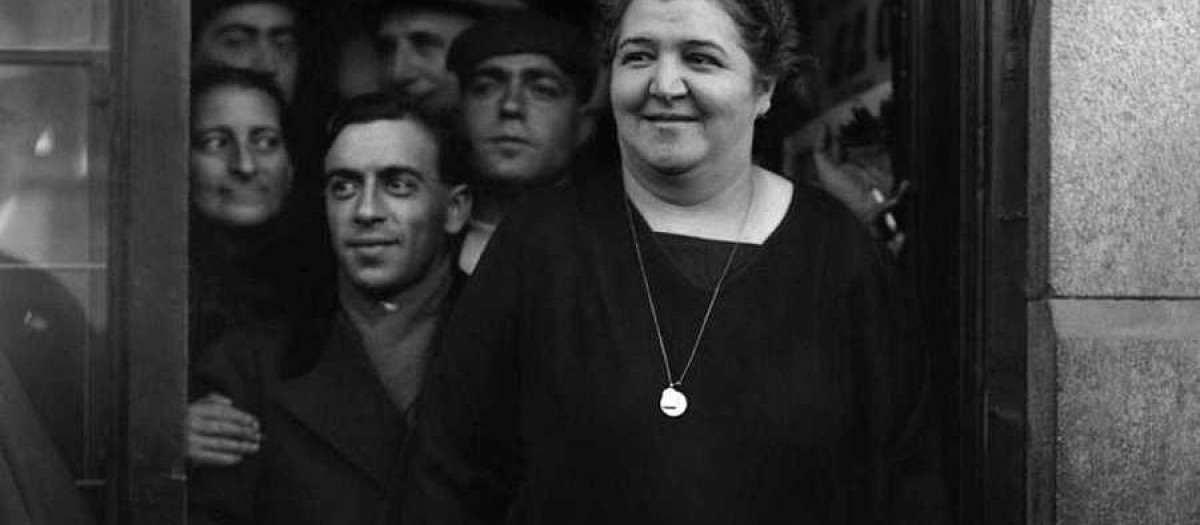 Manolita de Pablo, Doña Manolita, en su administración de la Gran Vía en torno a 1935 | Lotería de Navidad 2021 EFE ARCHIVO