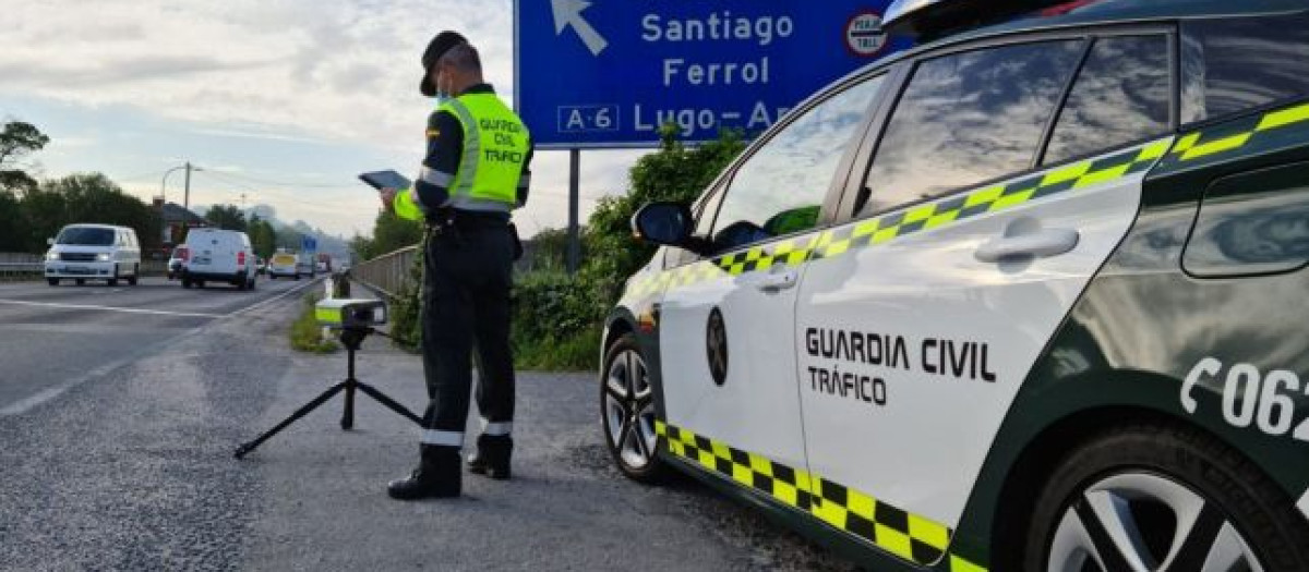 Servicio de control de carreteras de la Guardia Civil de Tráfico