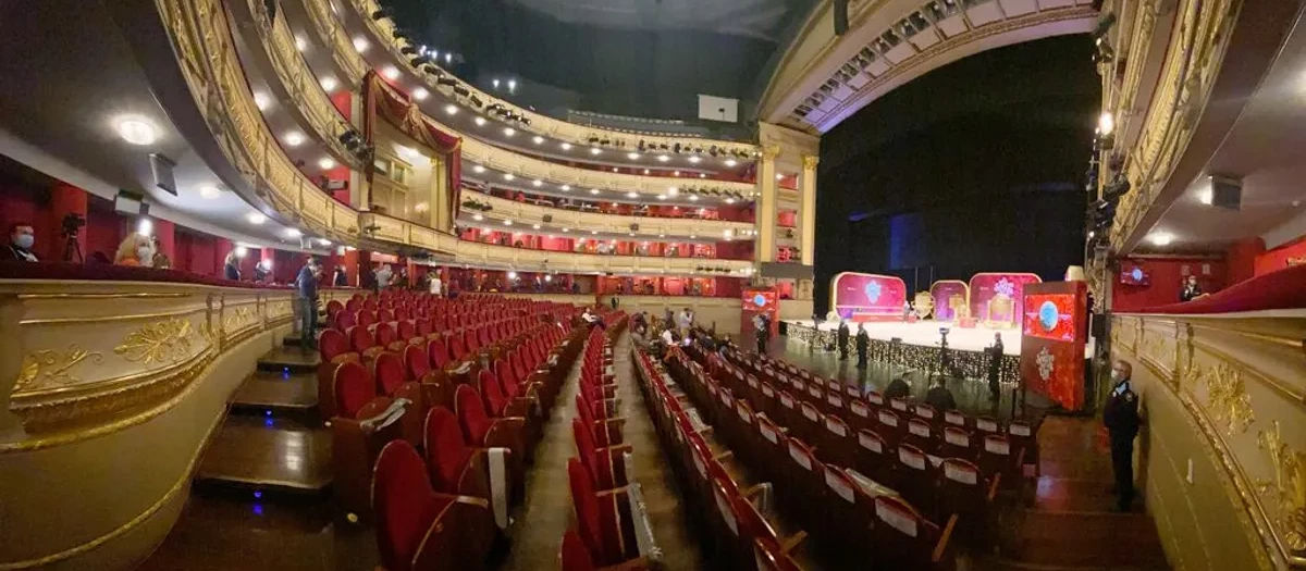 Perspectiva del patio de butacas del Teatro Real