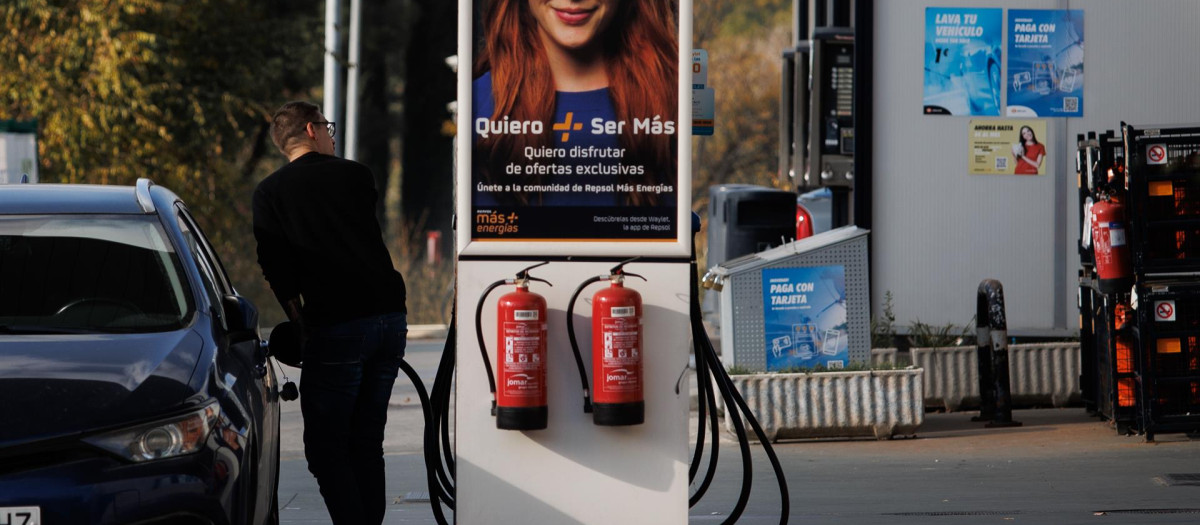 El precio medio del litro de gasolina se ha situado esta semana en los 1,688 euros