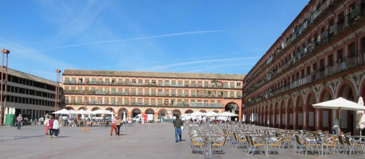 Veladores en la Plaza de la Corredera