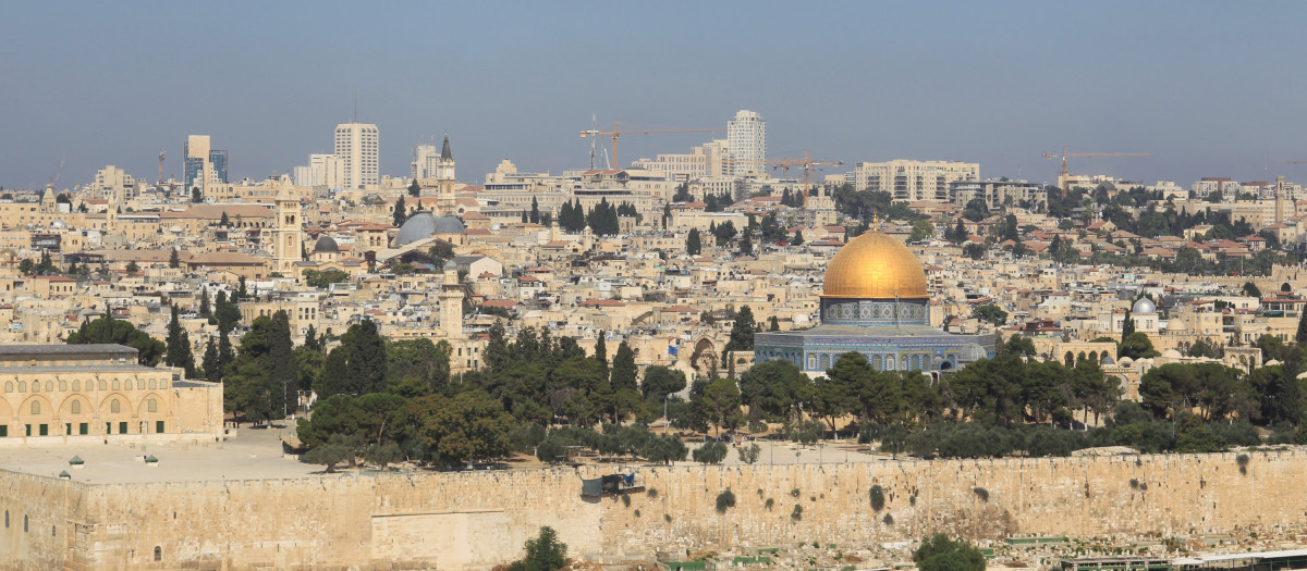 ISRAEL
JERUSALEM
VISTA DESDE EL MONTE DE LOS OLIVOS
MURALLAS Y MEZQUITA DE LA ROCA