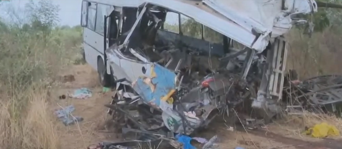 Imagen de uno de los autobuses accidentados en Senegal