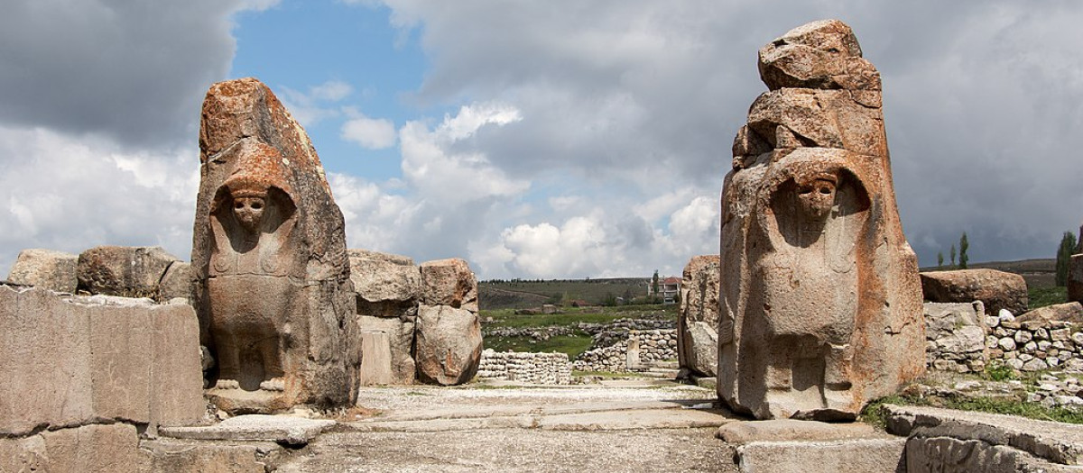 puerta de las esfinges