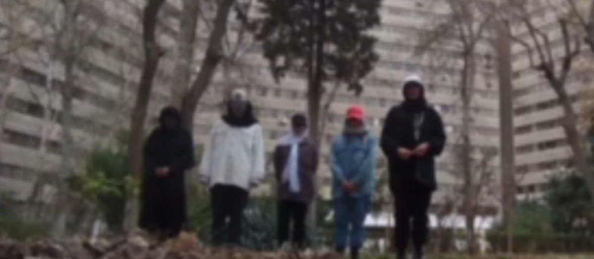 Chicas detenidas en Irán por bailar en la calle