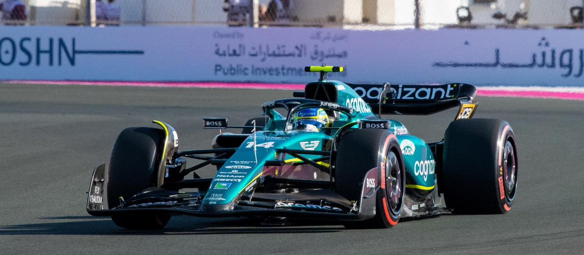 Fernando Alonso rodando en el circuito de Yeda