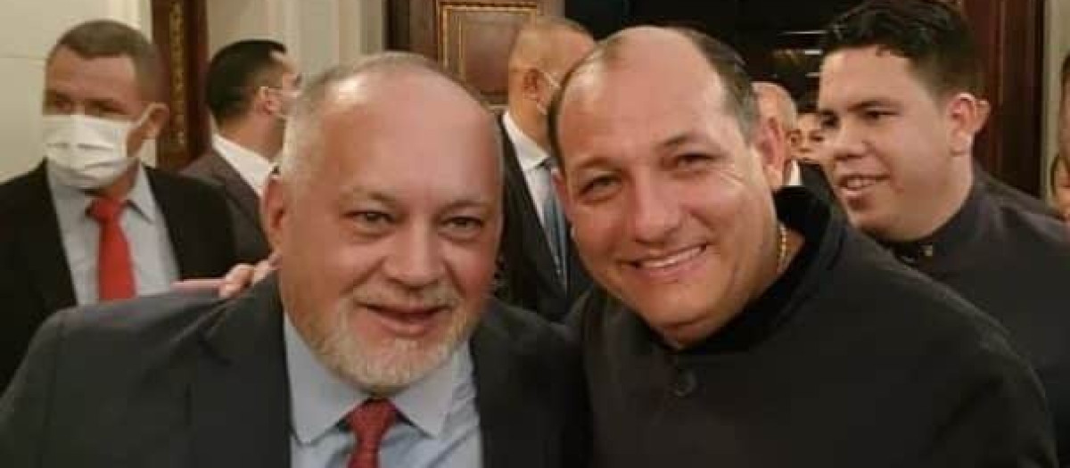 Hugbel Roa con Diosdado Cabello