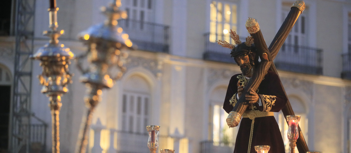 Procesión de los Gitanos con el Señor de la Salud y la Virgen de las Angustias. Sale de la Iglesia del Carmen, en Madrid