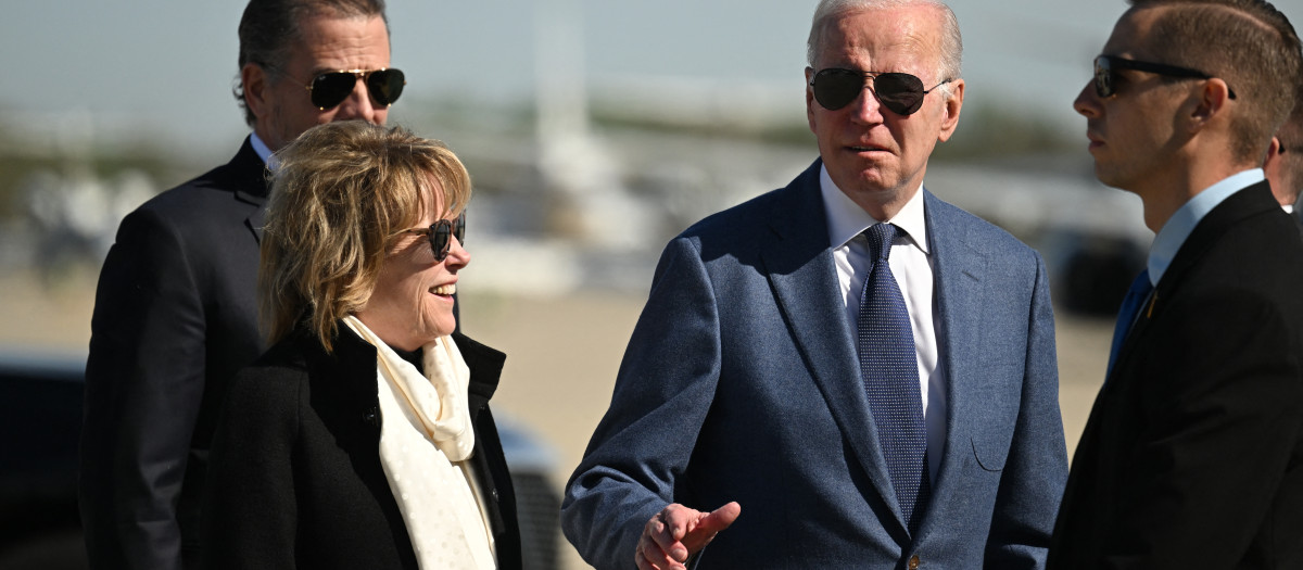 El presidente Joe Biden, con su hermana Valerie Biden y su hijo Hunter Biden durante su viaje a Irlanda