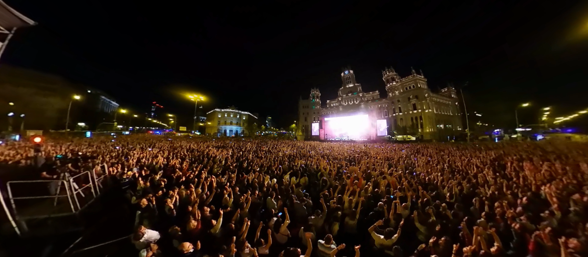 Un momento del concierto de Hakuna en la Fiesta de la Resurrección, ya de noche