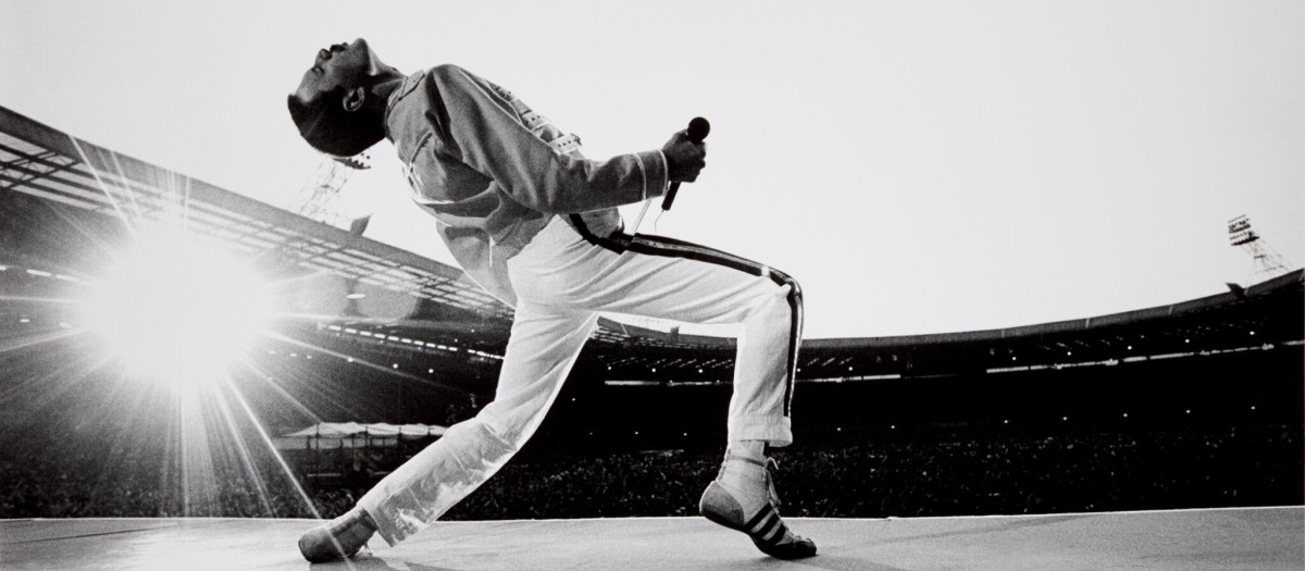 Freddie Mercury en el Wembley Stadium de Londres en 1986