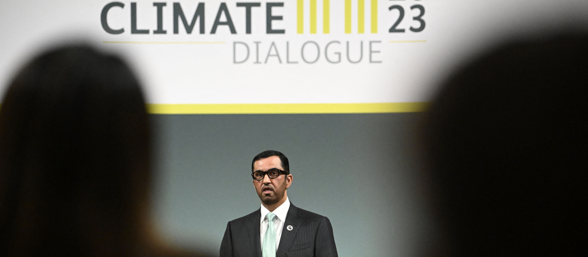 El Ministro de Industria y Tecnología Avanzada de los Emiratos Árabes Unidos (EAU) y el Presidente Designado de los EAU de la COP28, Sultan Al Jaber