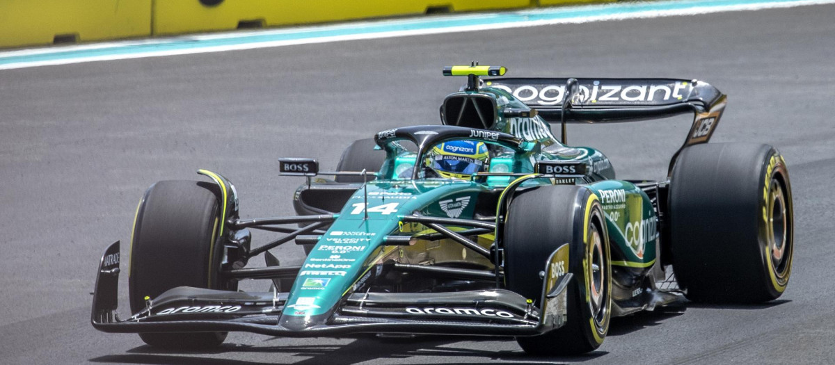 El Aston Martin de Fernando Alonso en el circuito de Miami