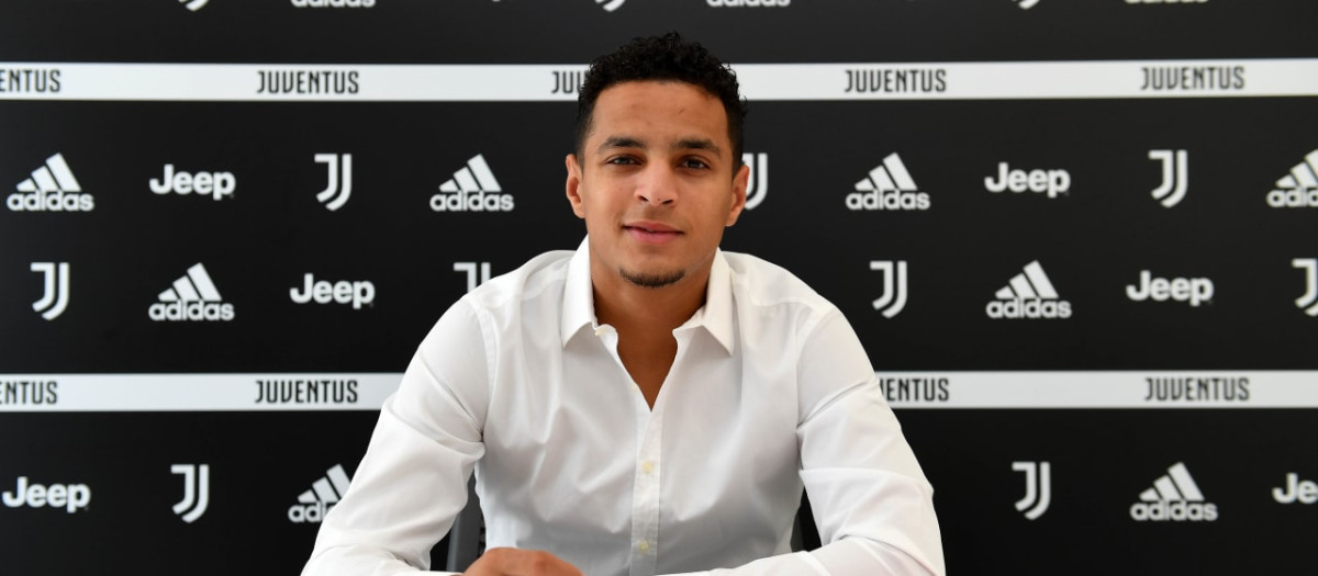 Mohammed Ihattaren, el día su presentación como jugador con la Juventus de Turín