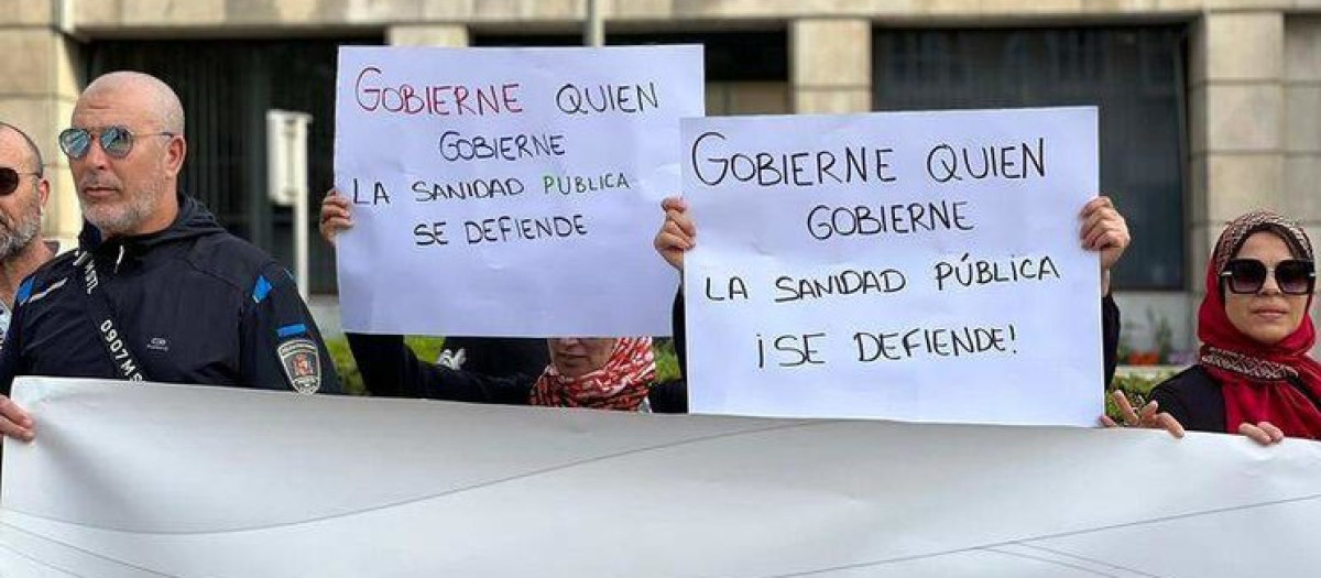 Manifestación frente a la Delegación del Gobierno de Ceuta