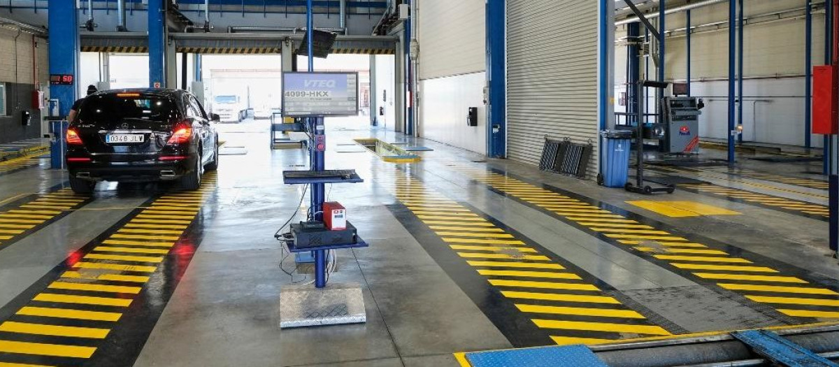 El índice de coches que no pasan por la ITV crece cada año