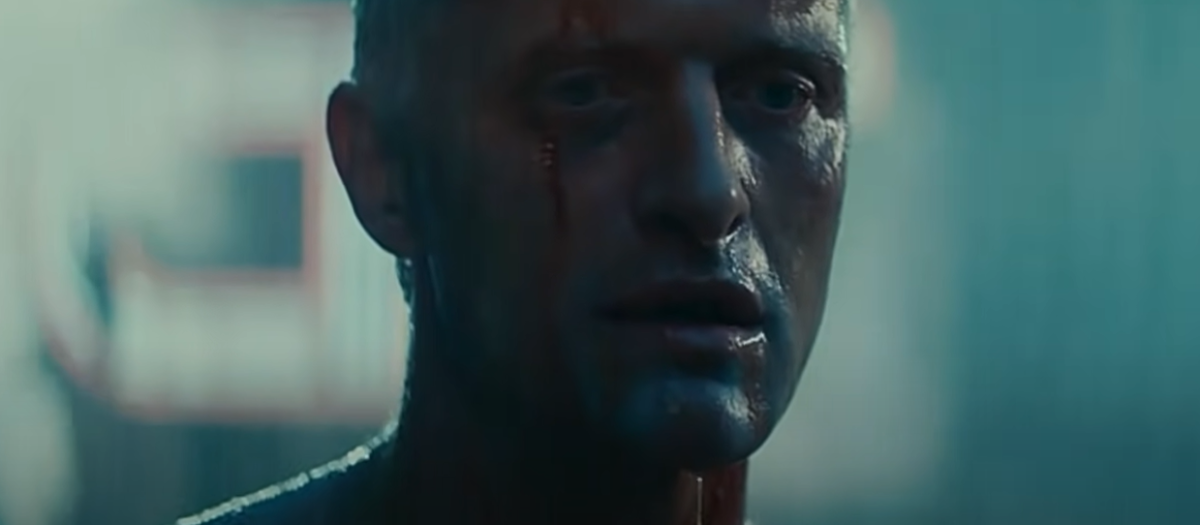 Rutger Hauer en la escena final de 'Blade Runner' (1982) de Ridley Scott