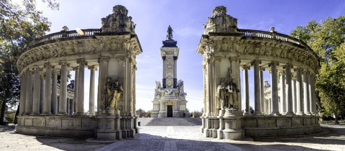 Estatua en honor a Alfonso XII