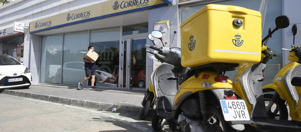 Oficina de correos de Mojácar (Almería)