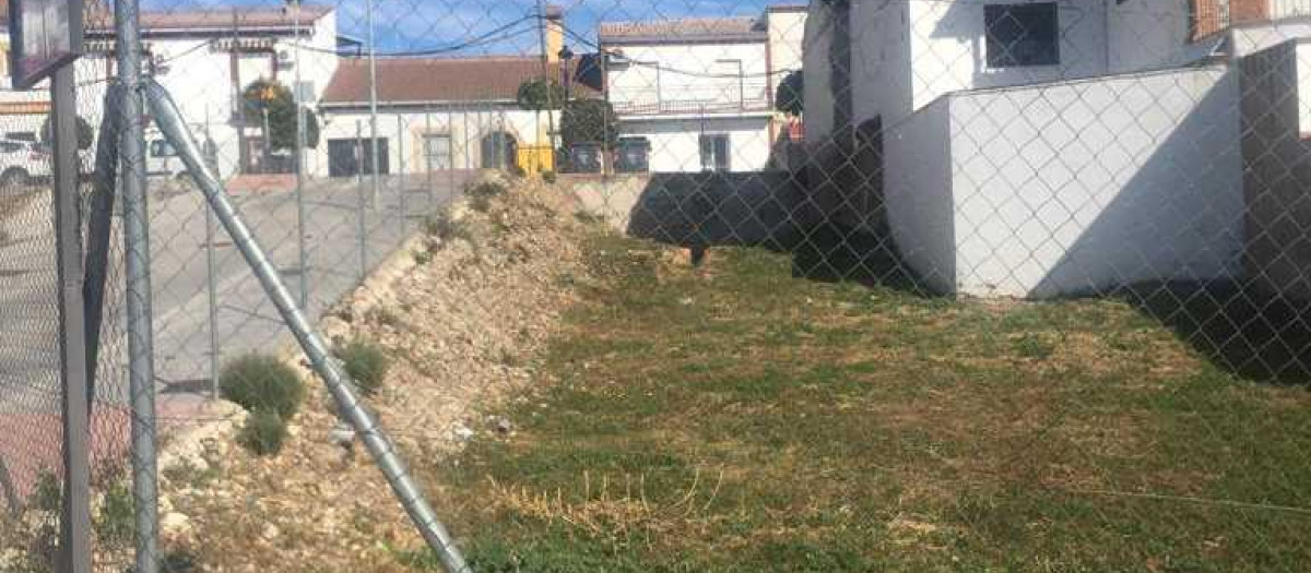 Solar para las viviendas en la calle Jaén de Hornachuelos