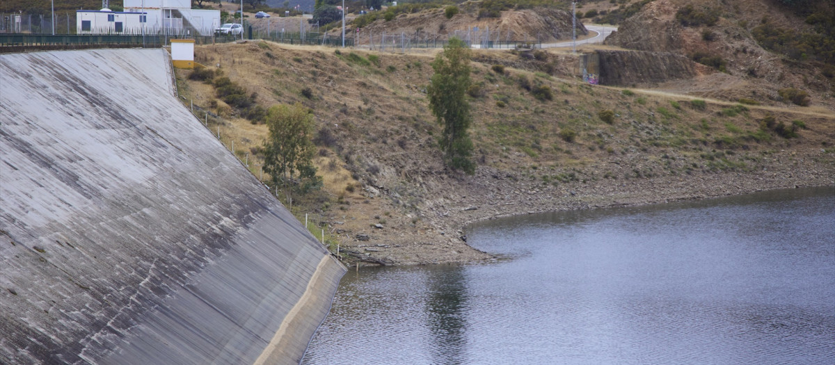 Detalle del embalse de Aznalcazar tras las lluvias caídas en estos días, a 22 de mayo de 2023 en Sevilla