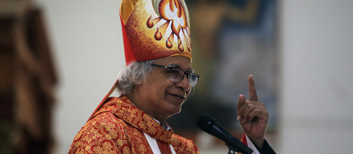 Nicaraguan Cardinal Leopoldo Brenes offers mass at the Metropolitan Cathedral in Managua, on May 28, 2023. The Nicaraguan police launched on the eve an investigation into several Catholic dioceses for money laundering by allegedly illegally handling "funds and resources from bank accounts" of convicted opponents. International organisations have denounced president Daniel Ortega's government for its measures against opponents and for banning thousands of private and religious organisations. (Photo by STRINGER / AFP)